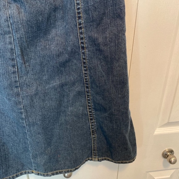 VINTAGE Liz Claiborne Size 4 denim skirt - Picture 2 of 6